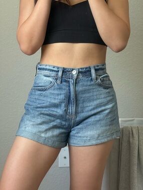 Hollister High Waisted Relaxed Shorts